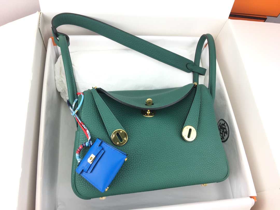 Hermes Lindy 30cm Handbag Shoulder Bag In Vert Vertigo Clemence Leather